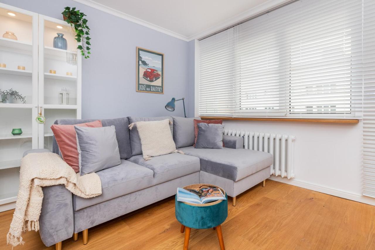 Cozy Pastel Two Bedroom Apartment In Central Gdynia By Noclegi Renters Exterior foto